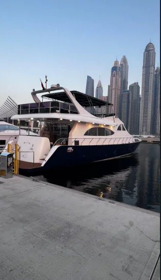 80ft Skyrah Luxury Yacht