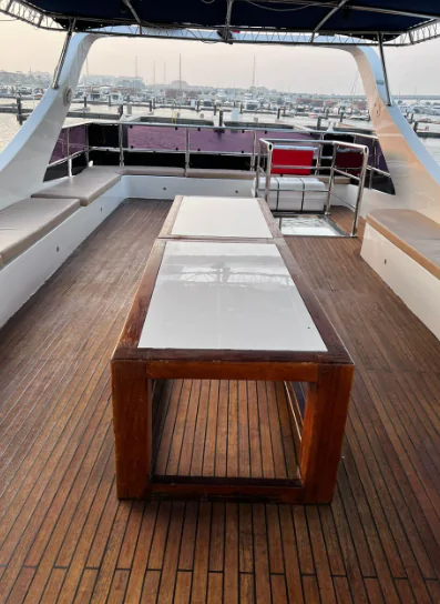 80ft Skyrah Luxury Yacht